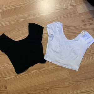 ❌SOLD❌ 
crop top short sleeve bundle xs/s
